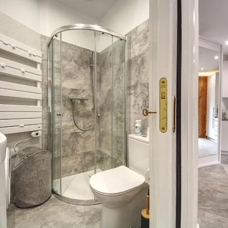Apartamento Bonatti 201 *